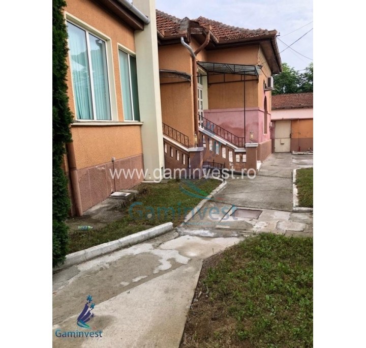 Spatiu comercial de inchiriat la casa in zona Calea Clujului, Oradea, Bihor