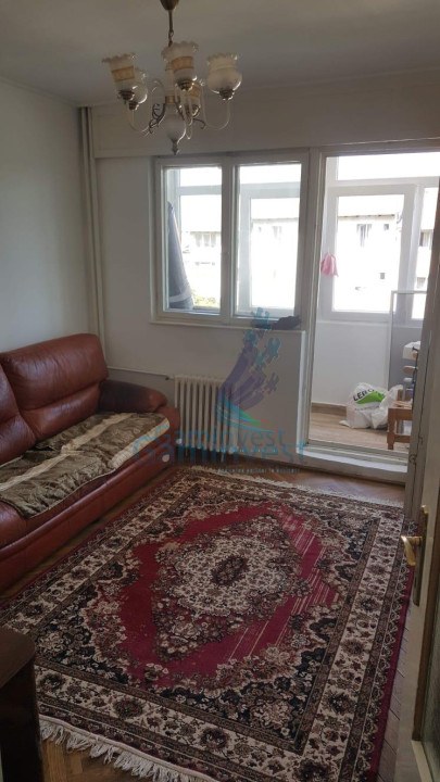 Apartament cu 3 camere de vanzare, in cartierul Nufarul, Oradea