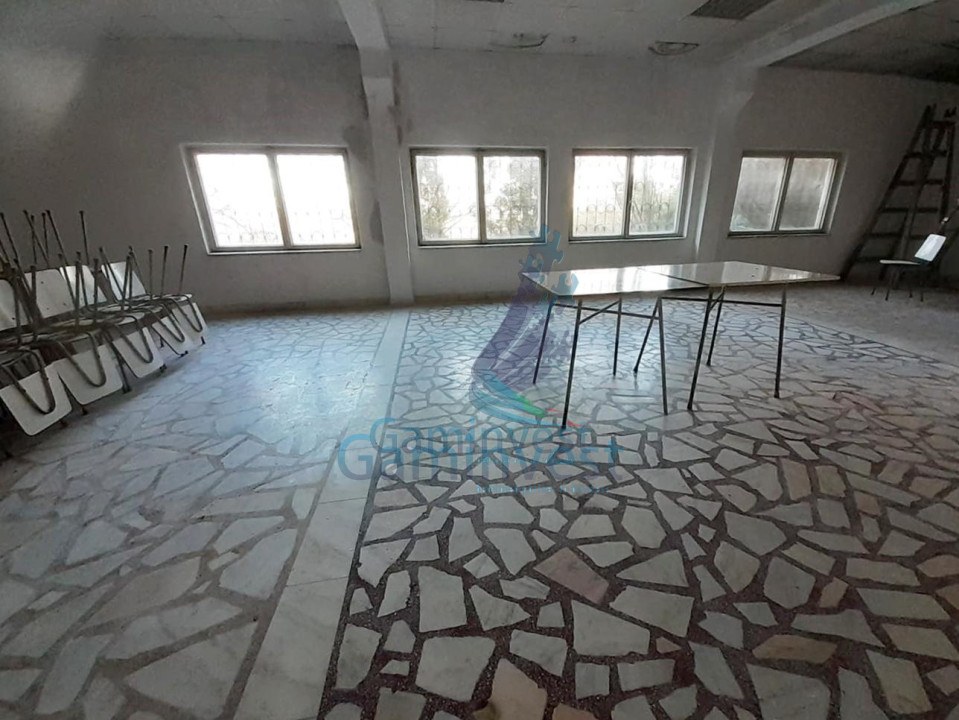 Spatiu comercial de inchiriat, cladire noua, in zona Universitatii Oradea, Bihor