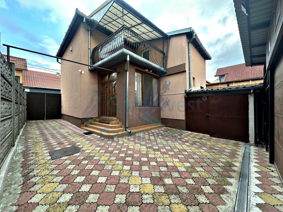 For sale! Building with commercial space and 2 apartments in Rogerius, Oradea, Bihor district