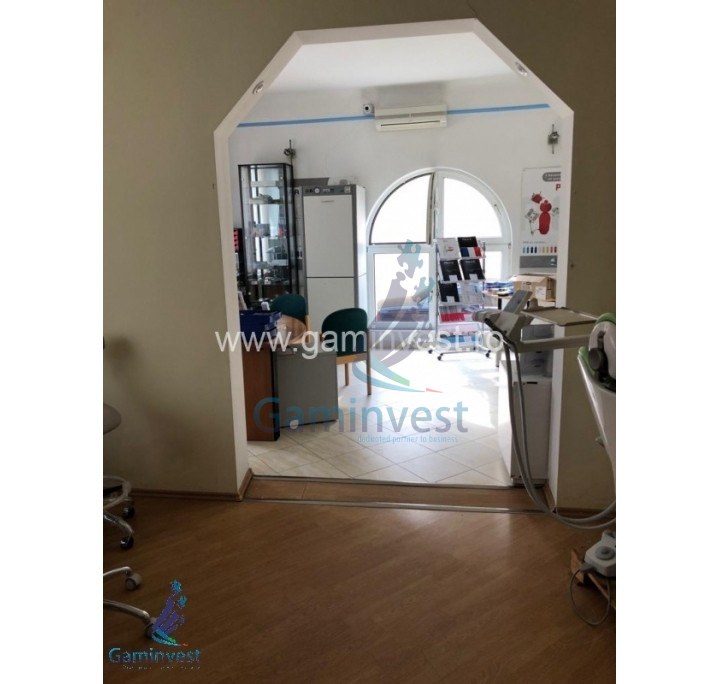 Commercial space for rent in house in Calea Clujului area, Oradea, Romania