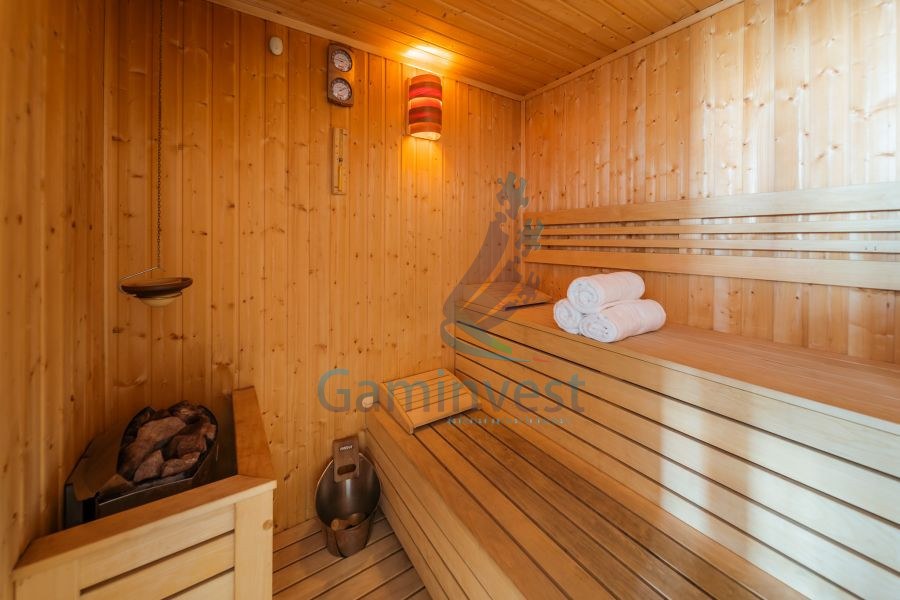 Afacere la cheie - Hotel 3*** de inchiriat cu SPA si piscina Baile 1 Mai, Bihor