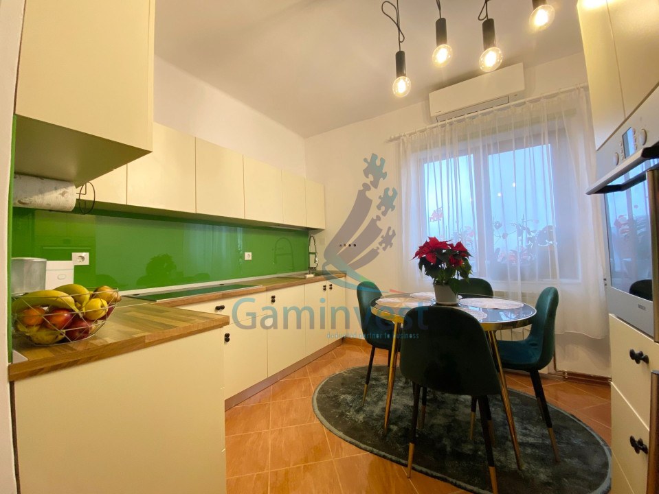 Apartament cu 3 camere de vanzare, zona centrala, Oradea, Bihor
