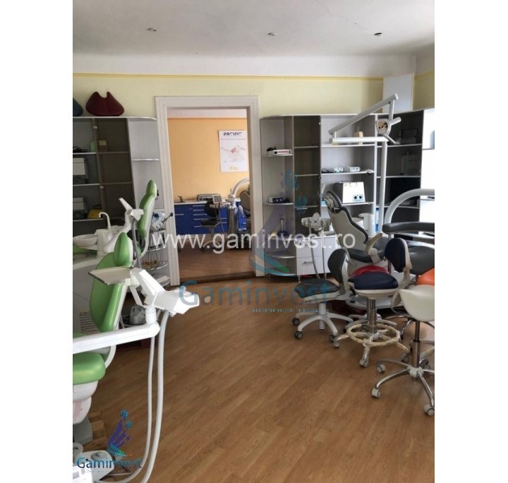 Commercial space for rent in house in Calea Clujului area, Oradea, Romania
