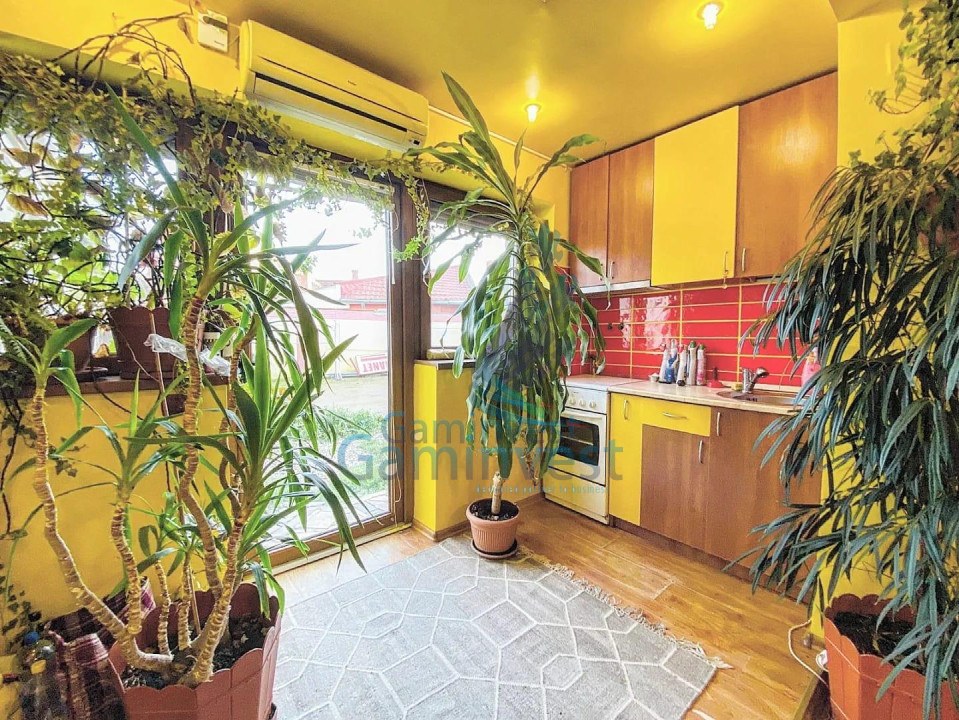 House with 3 rooms, for sale, Iosia area, Oradea, Romania