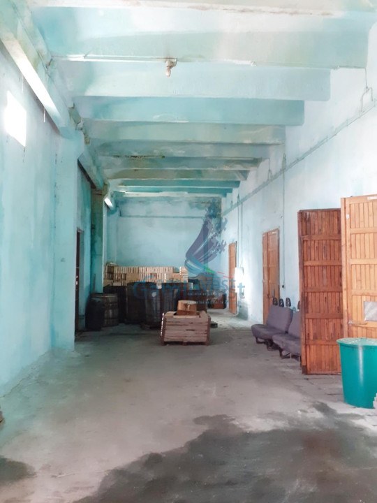 Spatiu comercial de inchiriat, cladire noua, in zona Universitatii Oradea, Bihor