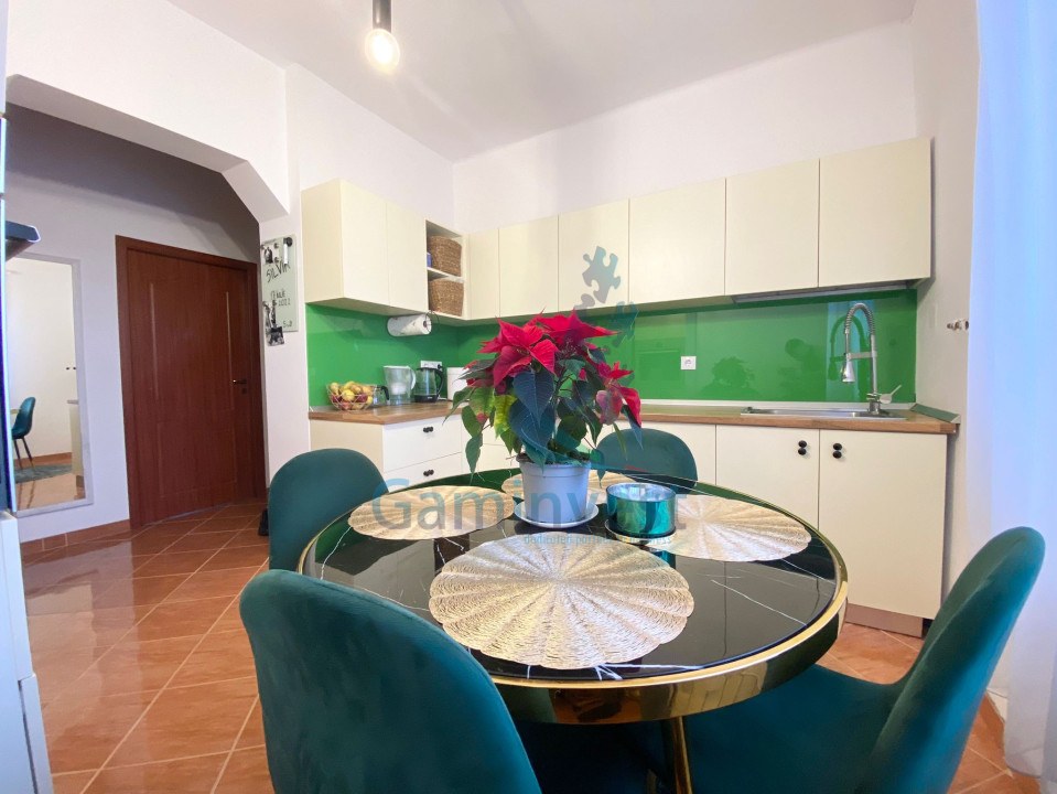 Apartament cu 3 camere de vanzare, zona centrala, Oradea, Bihor