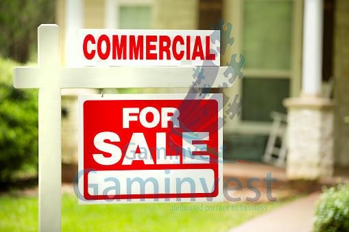 De vanzare spatiu comercial si apartament, Oradea, Bihor, Romania